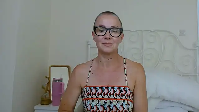 Snapshot of ELEGANT-ARIA36 chatting on July 2026 02:14:01 PM ELEGANT-ARIA36 online show from July 2026 02:14:01 PM
