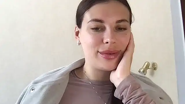 MoonriseGoddess online show from May 2026 08:06:01 AM