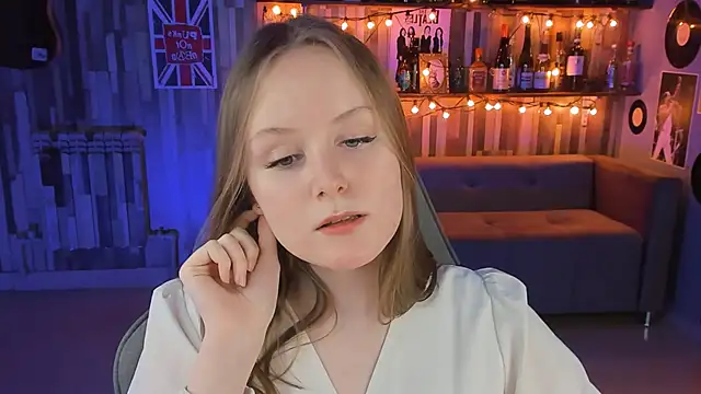 VivienLeeigh online show from February 2025 04:20:02 PM