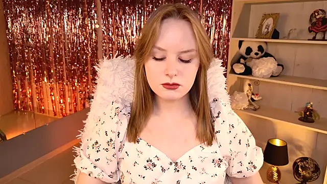 Snapshot of VivienLeeigh chatting on May 2026 05:16:02 AM VivienLeeigh online show from May 2026 05:16:02 AM