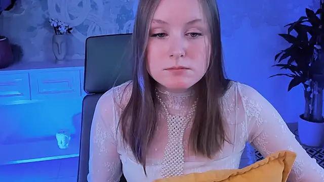 VivienLeeigh online show from February 2025 12:17:02 PM