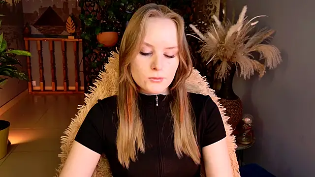 Snapshot of VivienLeeigh chatting on May 2026 05:49:02 AM VivienLeeigh online show from May 2026 05:49:02 AM