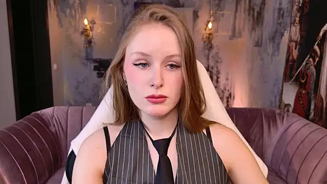 VivienLeeigh online show from January 2026 01:47:02 PM