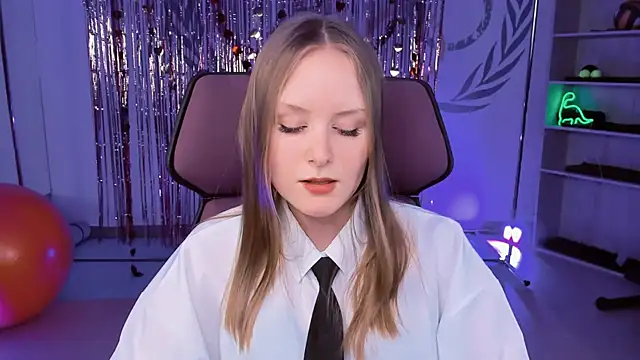 VivienLeeigh online show from March 2025 06:21:02 PM