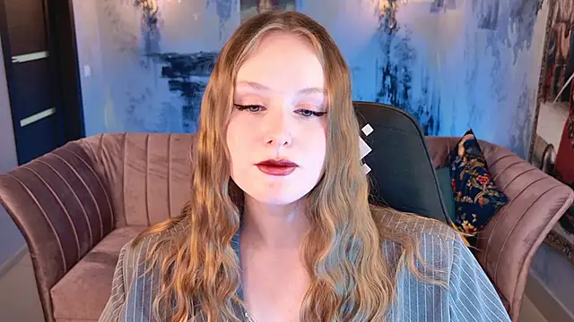 VivienLeeigh online show from November 2025 07:12:01 AM