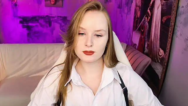 Snapshot of VivienLeeigh chatting on May 2026 05:23:01 AM VivienLeeigh online show from May 2026 05:23:01 AM