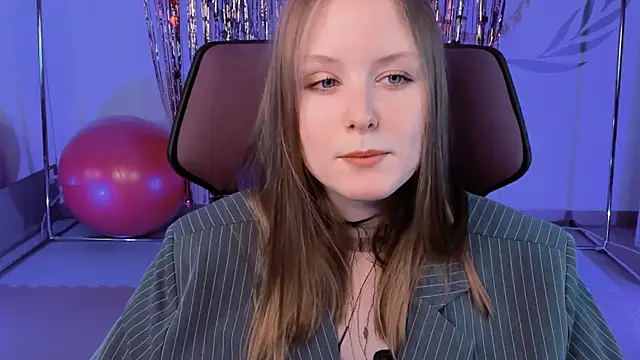 VivienLeeigh online show from February 2025 12:10:02 PM