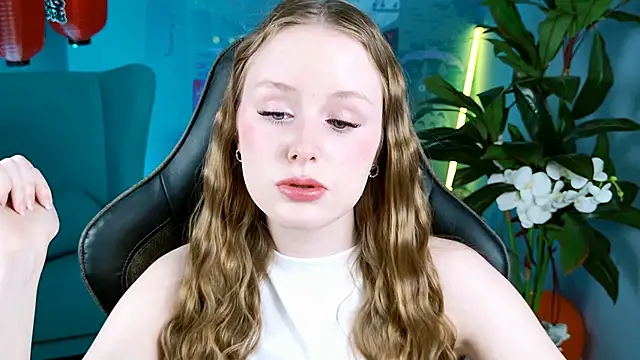 VivienLeeigh online show from November 2025 09:02:01 AM