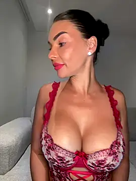 krissiswrld- online show from October 2025 03:33:01 PM