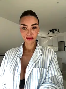 krissiswrld- online show from November 2025 11:53:02 AM