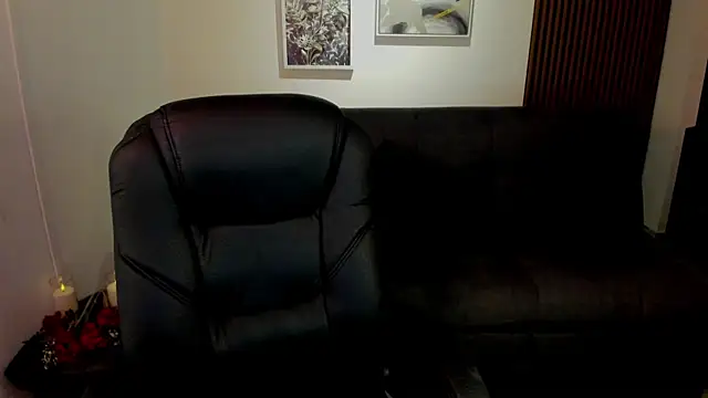 crimson tati  online show from October 2025 04:09:01 AM