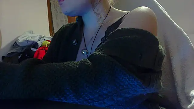 Snapshot of Psychosweety chatting on November 2025 09:58:02 PM Psychosweety online show from November 2025 09:58:02 PM