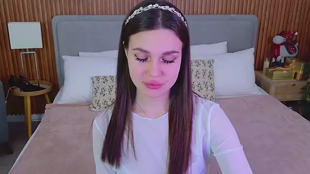 RihannaRose online show from November 2025 05:03:02 PM