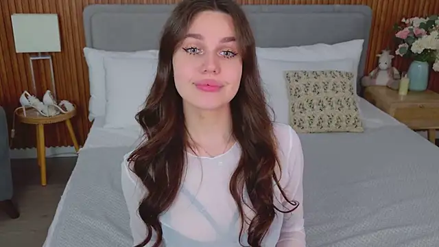 RihannaRose online show from November 2025 05:06:02 PM