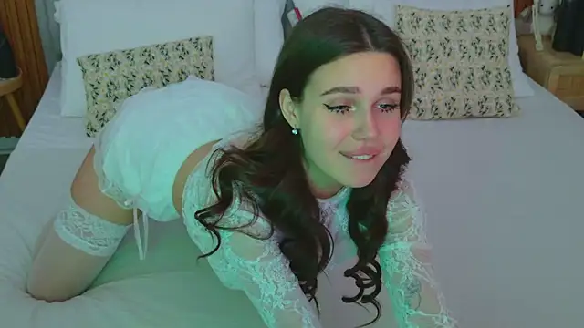 RihannaRose online show from October 2025 05:21:01 PM