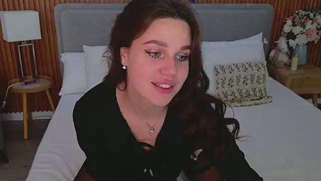 RihannaRose online show from September 2025 05:20:01 PM