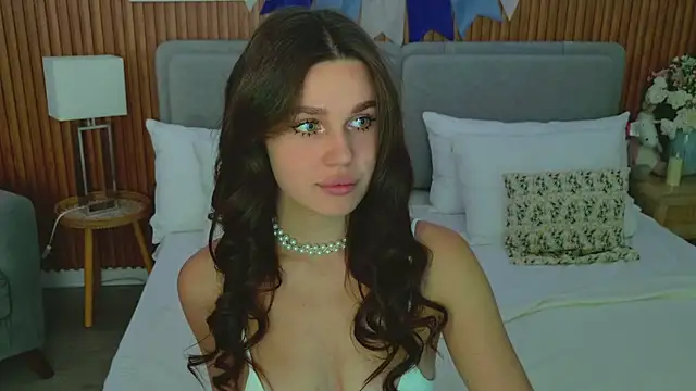 RihannaRose online show from September 2025 05:19:02 PM