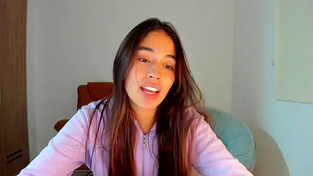 Snapshot of AriaMontgomery chatting on March 2025 12:11:01 AM AriaMontgomery online show from March 2025 12:11:01 AM