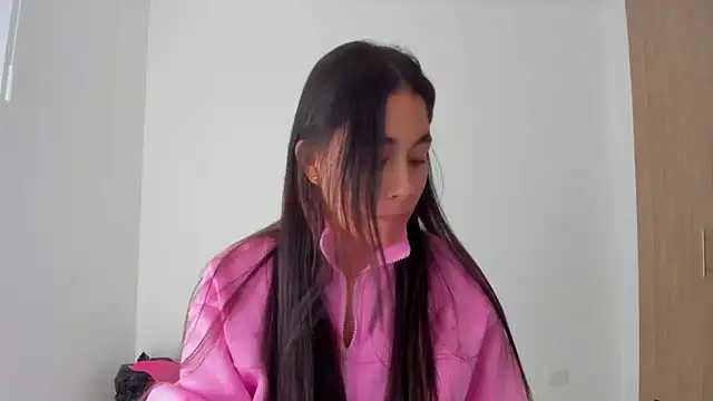 AriaMontgomery online show from December 2025 08:47:02 AM