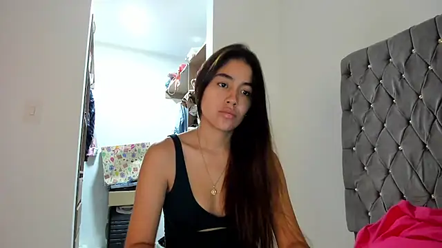Snapshot of AriaMontgomery chatting on January 2025 08:42:01 PM AriaMontgomery online show from January 2025 08:42:01 PM