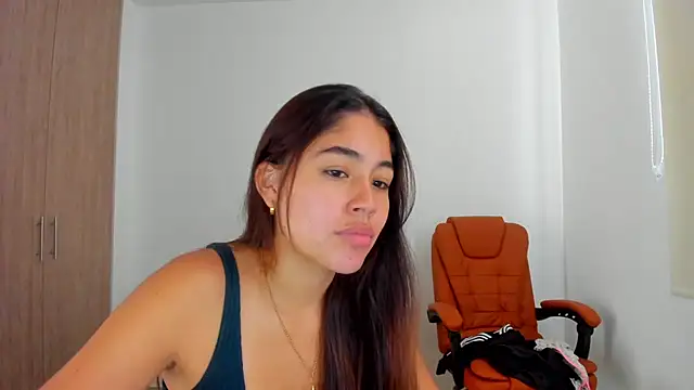 Snapshot of AriaMontgomery chatting on February 2025 06:23:01 PM AriaMontgomery online show from February 2025 06:23:01 PM