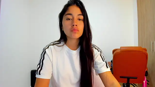 AriaMontgomery online show from April 2026 04:18:01 AM