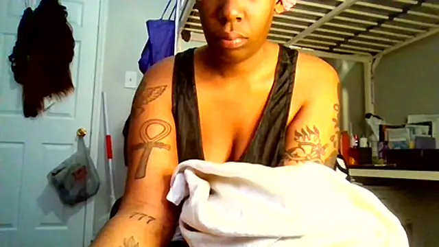 MsSapPhire500 online show from November 2025 04:55:02 PM