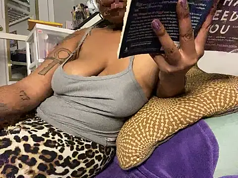 Snapshot of MsSapPhire500 chatting on March 2026 01:07:01 AM MsSapPhire500 online show from March 2026 01:07:01 AM