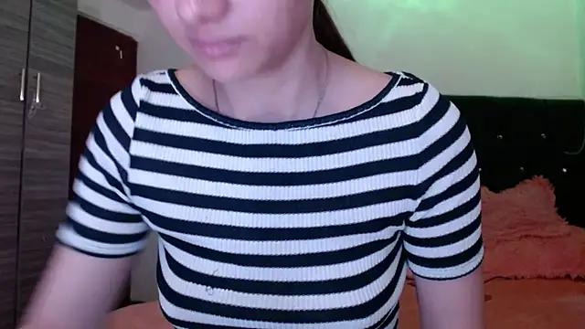 holy juli online show from July 2026 03:58:01 AM