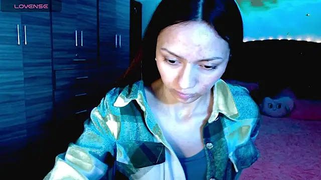 holy juli online show from December 2025 03:57:01 AM