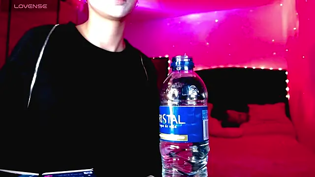 holy juli online show from December 2025 03:07:01 AM