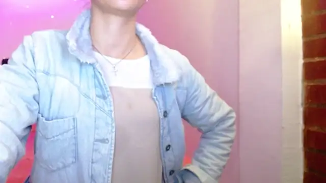 holy juli online show from March 2026 04:01:02 AM