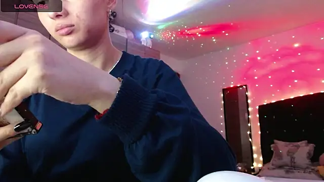 holy juli online show from September 2025 03:39:02 AM