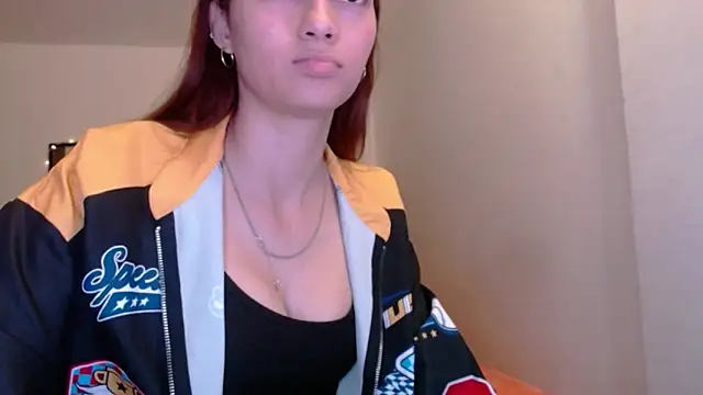 holy juli online show from May 2026 03:12:02 AM
