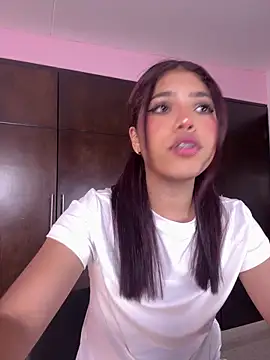 KellyOlsenbe online show from November 2025 08:23:02 PM