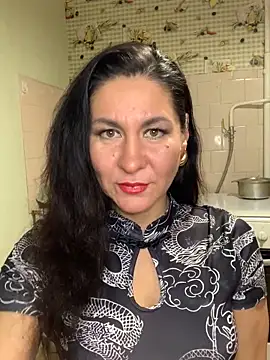 Snapshot of Tina_Moretti chatting on March 2025 08:16:01 PM Tina Moretti online show from March 2025 08:16:01 PM