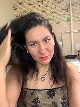 Snapshot of Tina_Moretti chatting on March 2025 06:19:01 AM Tina Moretti online show from March 2025 06:19:01 AM