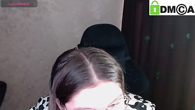 Snapshot of holy_michela chatting on September 2025 05:01:02 AM holy michela online show from September 2025 05:01:02 AM