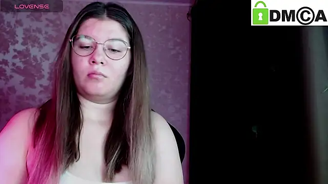 Snapshot of holy_michela chatting on October 2025 05:11:01 AM holy michela online show from October 2025 05:11:01 AM