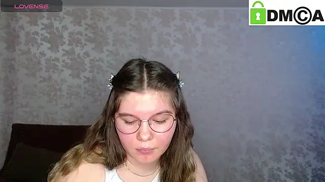 Snapshot of holy_michela chatting on January 2025 09:33:02 AM holy michela online show from January 2025 09:33:02 AM