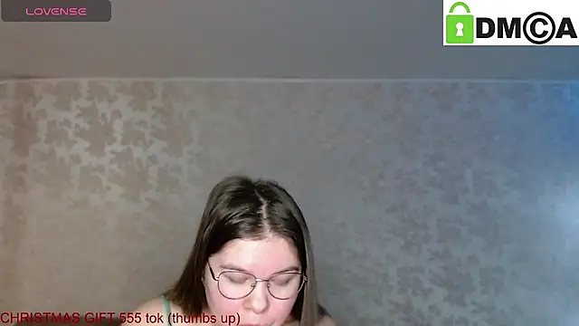 Snapshot of holy_michela chatting on December 2024 02:52:02 AM holy michela online show from December 2024 02:52:02 AM