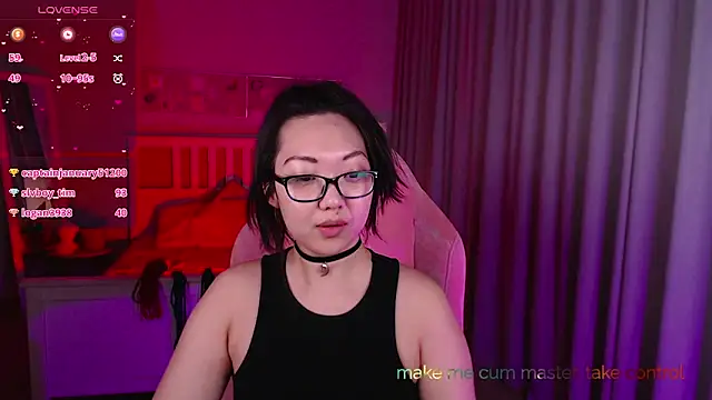 Snapshot of Marine_Vact chatting on March 2025 11:39:02 PM Marine Vact online show from March 2025 11:39:02 PM