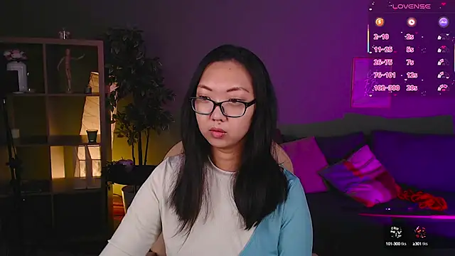 Snapshot of Marine_Vact chatting on September 2025 05:24:01 PM Marine Vact online show from September 2025 05:24:01 PM