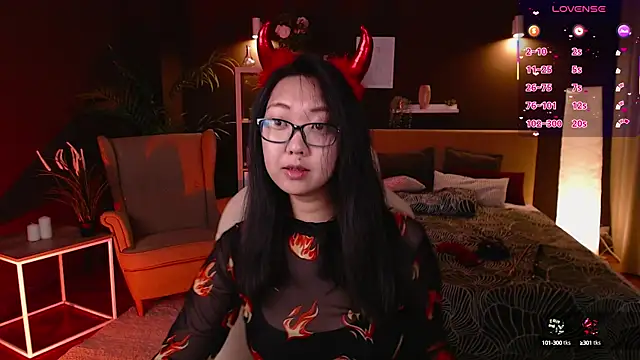 Snapshot of Marine_Vact chatting on September 2025 05:23:01 PM Marine Vact online show from September 2025 05:23:01 PM