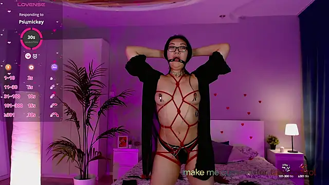 Snapshot of Marine_Vact chatting on February 2025 08:31:01 PM Marine Vact online show from February 2025 08:31:01 PM