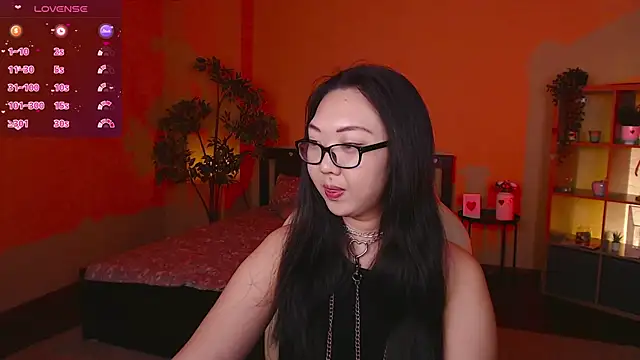 Snapshot of Marine_Vact chatting on February 2025 05:31:02 PM Marine Vact online show from February 2025 05:31:02 PM