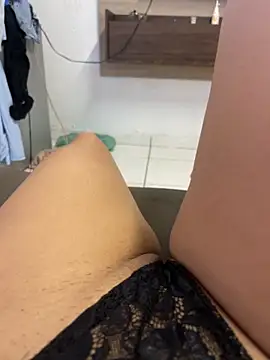 luara1988 online show from April 2026 11:03:02 AM