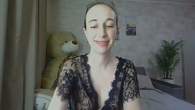 Anika bloom online show from October 2025 03:13:01 PM