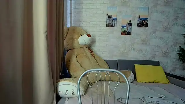 Anika bloom online show from February 2026 12:27:01 PM