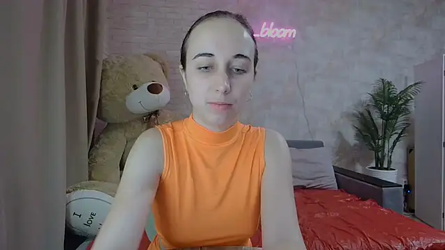 Anika bloom online show from March 2025 08:34:01 PM